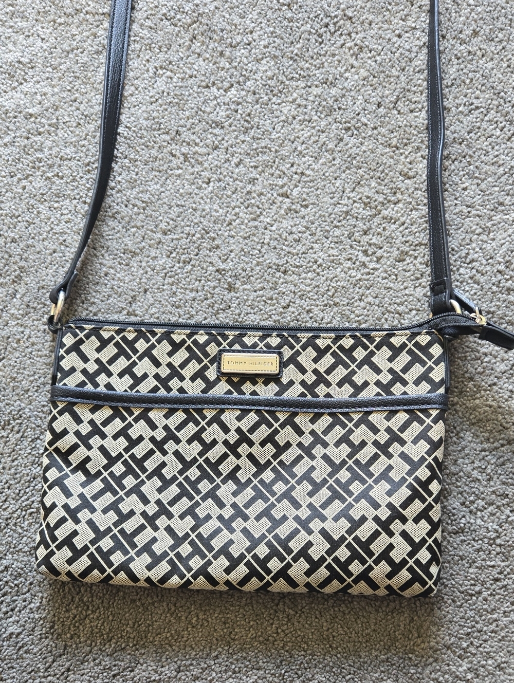 Tommy Hilfiger Black & Cream Patterned Crossbody Bag